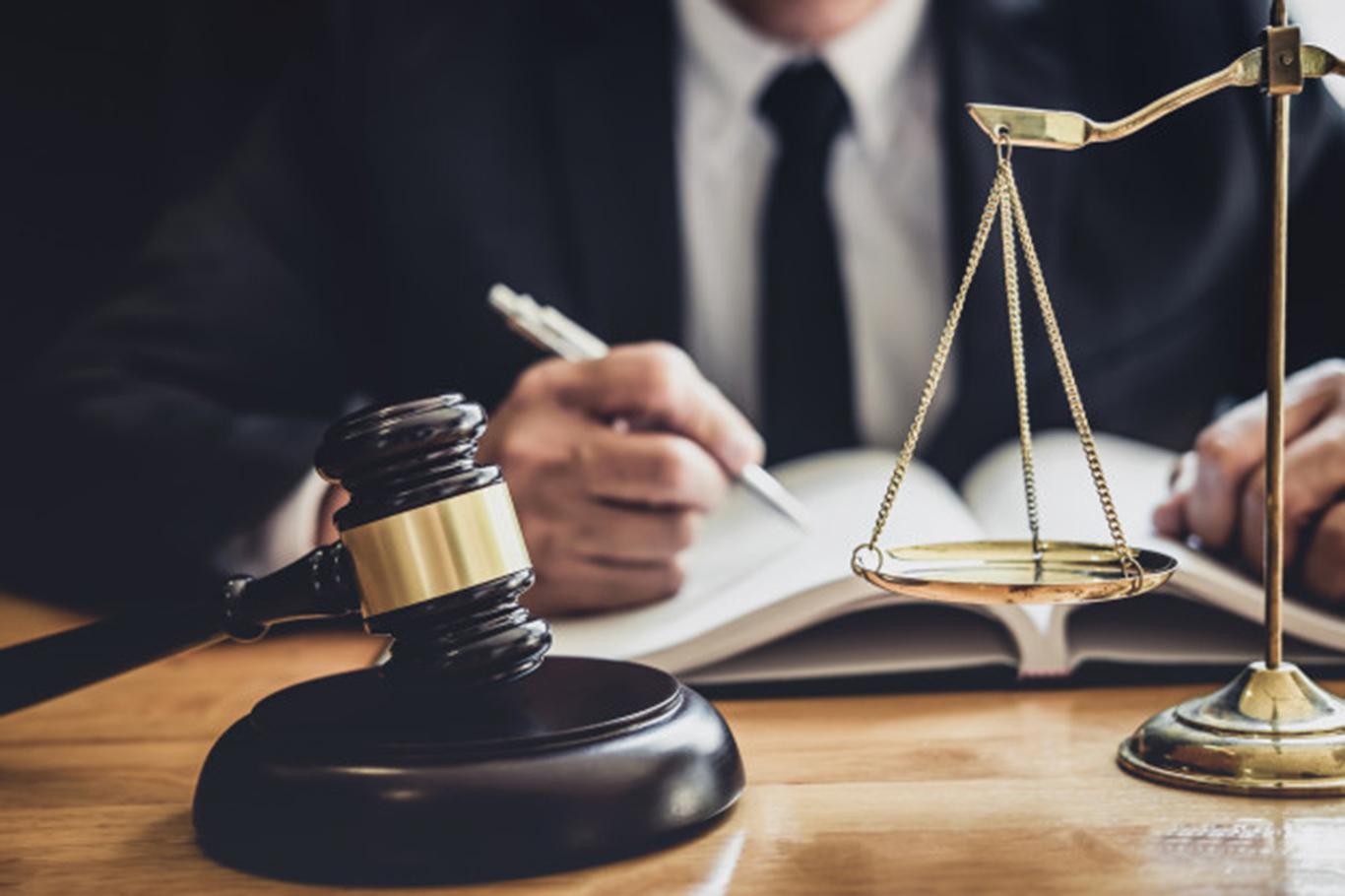 Terör soruşturması geçiren avukata "müdafilikten men" ibaresi iptal edildi